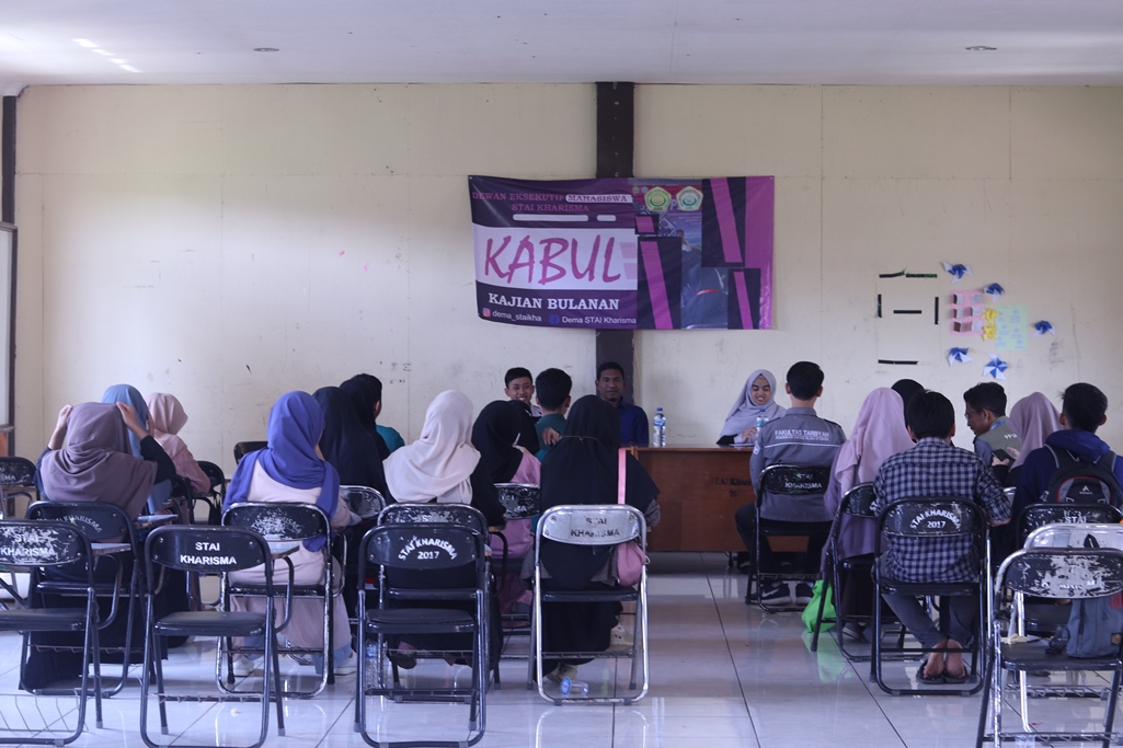 Kajian Bulanan (KABUL) Dewan Mahasiswa STAI Kharisma Cicurug Sukabumi dengan tema; “Tinjauan Kritis Harga BBM” (Menyorot Kenaikan Harga BBM & lmplikasinya terhadap Ekonomi Nasional)”.